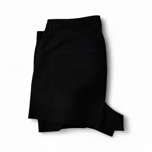 Very dressy plus size shorts 20w - Picture 2 of 2